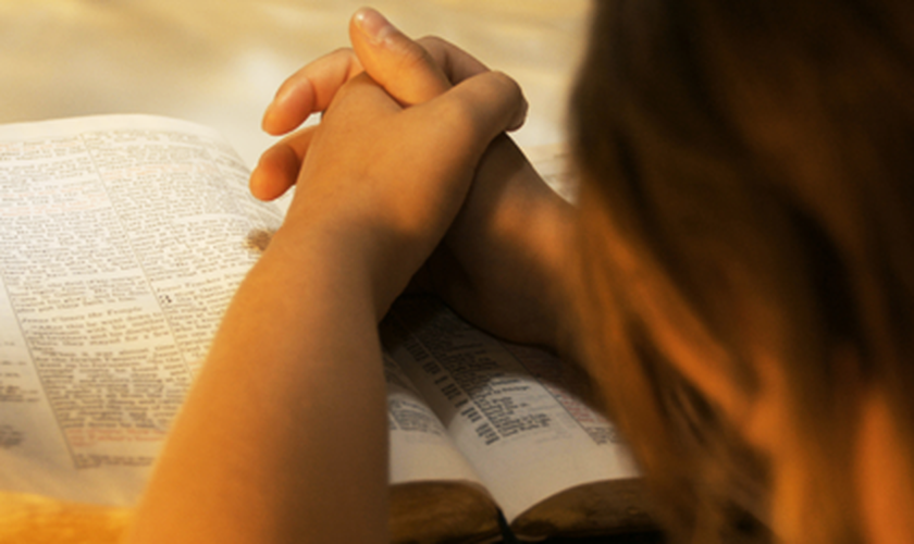Estudos comprovam influências da oração no organismo humano