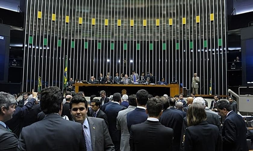 Parlamentares em sessão do Congresso na última terça (20), que terminou sem acordo para votação de vetos presidenciais