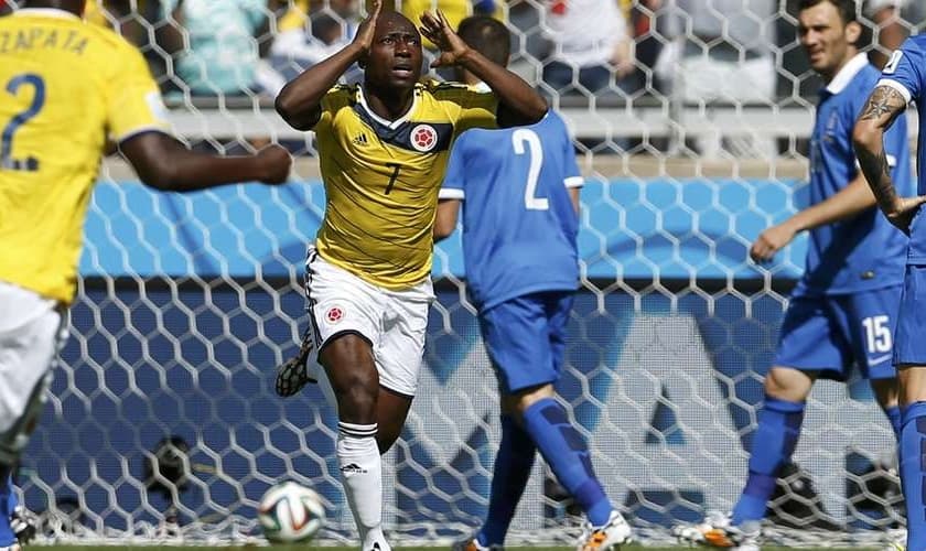 Logo no início do jogo, Armero abriu o placar para a Colômbia, em jogo contra a Grécia, no Mineirão, em Belo Horizonte