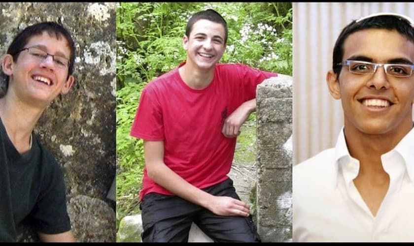 Os estudantes israelenses Naftali Frankel, Gil-ad Sha'er e Eyal Yifrach, sequestrados e mortos na Cisjordânia 