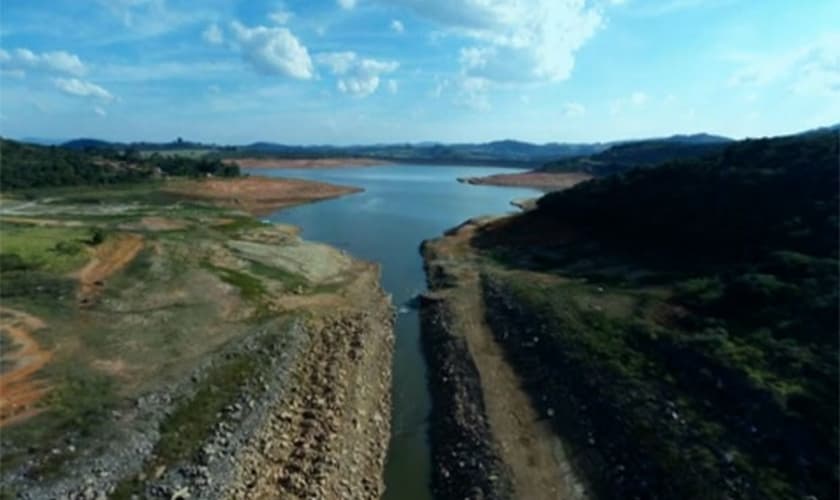 Reservatórios do Sistema Cantareira tiveram queda no nível com a crise hídrica