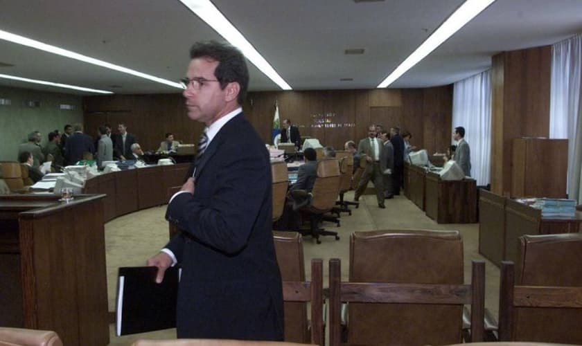 Luiz Estevão no auditório do TCU em 2001, durante leitura de relatório que o condena