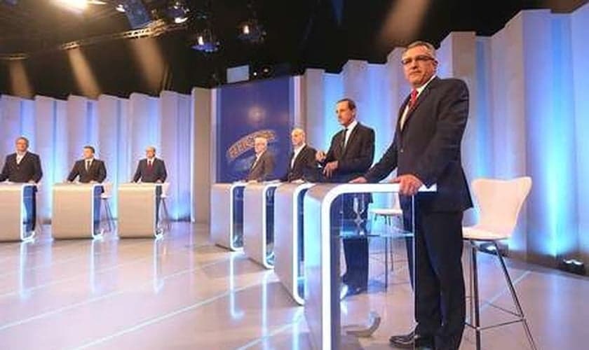 Candidatos participaram do debate da TV Globo nesta terça