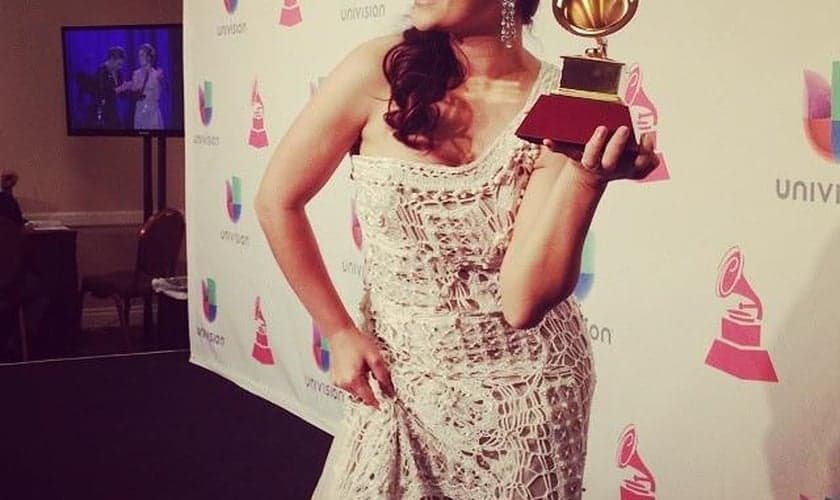 Aline Barros é premiada na categoria "Melhor Álbum de Música Cristã", do Grammy Latino 2014