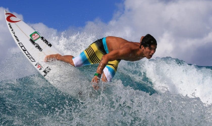 "Está nas mãos de Deus", diz Gabriel Medina sobre possível vitória no Mundial de Surfe