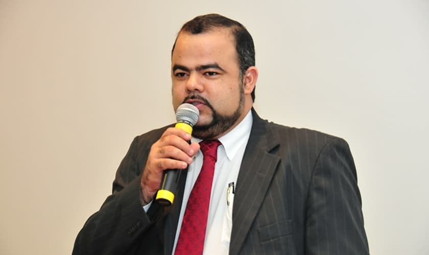 Doutor Uziel Santana é atualmente o presidente da Associação Nacional de Juristas Evangélicos.