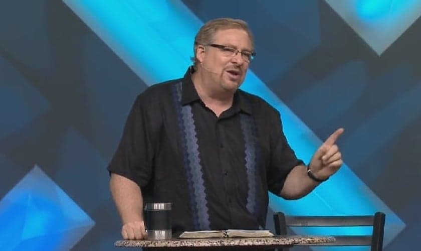 Rick Warren lidera a Igreja de Saddleback, na Califórnia (EUA). A denominação tem atualmente 20.000 membros espalhados pelos Estados unidos.