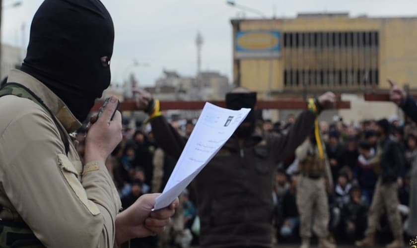 O Estado Islâmico emitiu um "contrato de segurança" que os cristãos de Qaryatian devem seguir. (Foto: Reuters)