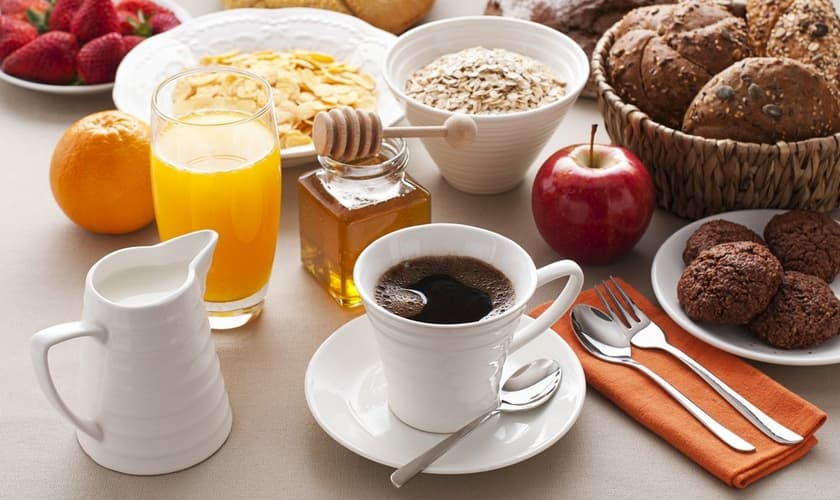 Café da manhã e os alimentos benéficos