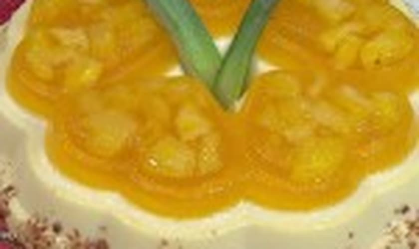 Abacaxi com creme de leite condensado 