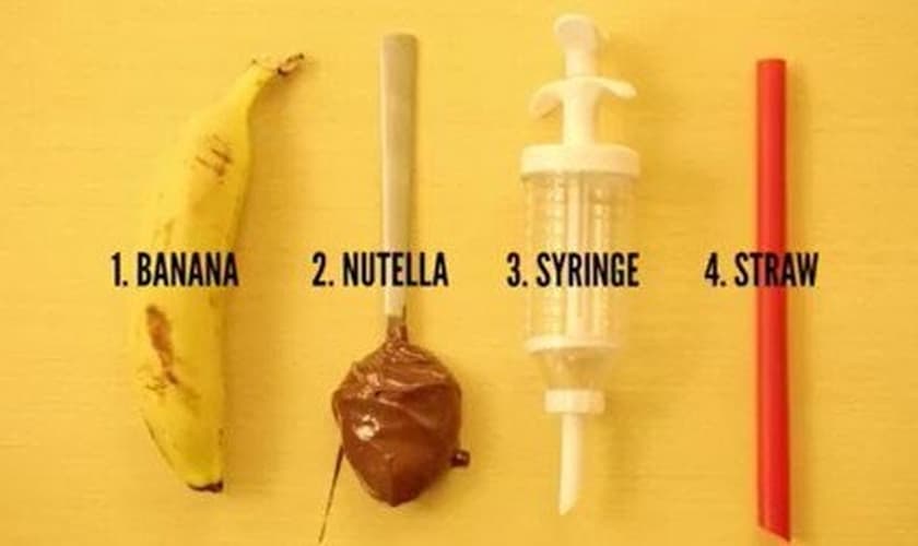 Banana recheada com Nutella