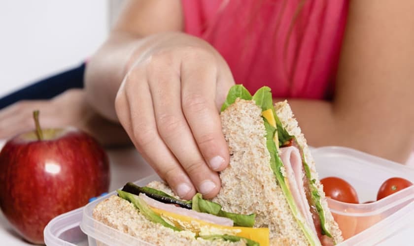 Veja quatro receitas de sanduíches light para incrementar seu jantar. (Foto: Reprodução)