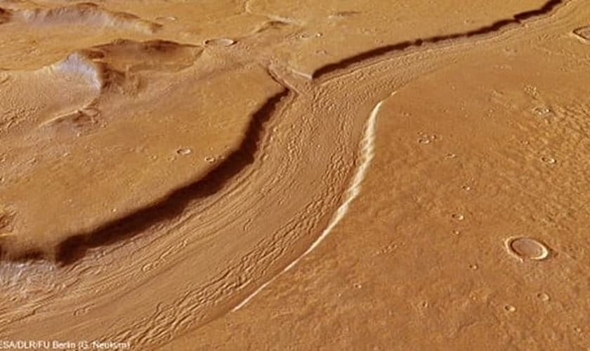 Foto do solo de Marte sugere que houve passagem de água corrente em alguns locais. (Foto: ESA/DLR/FU Berlin)
