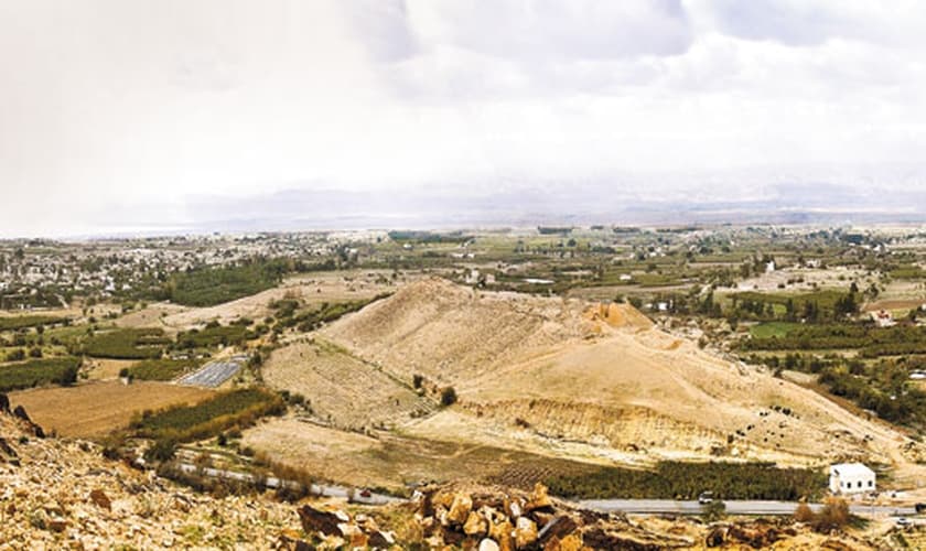 O anúncio da descoberta foi feito após 10 anos de escavação e estudos. (Foto: Biblical Archaeology)