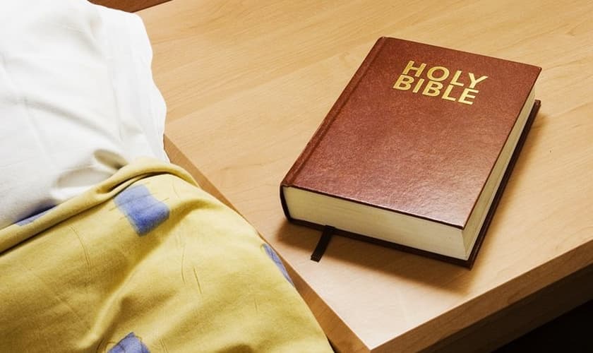Grupo ateu luta para remover Bíblias nos quartos de hotel. (Foto: Reprodução/ Philly Voice)