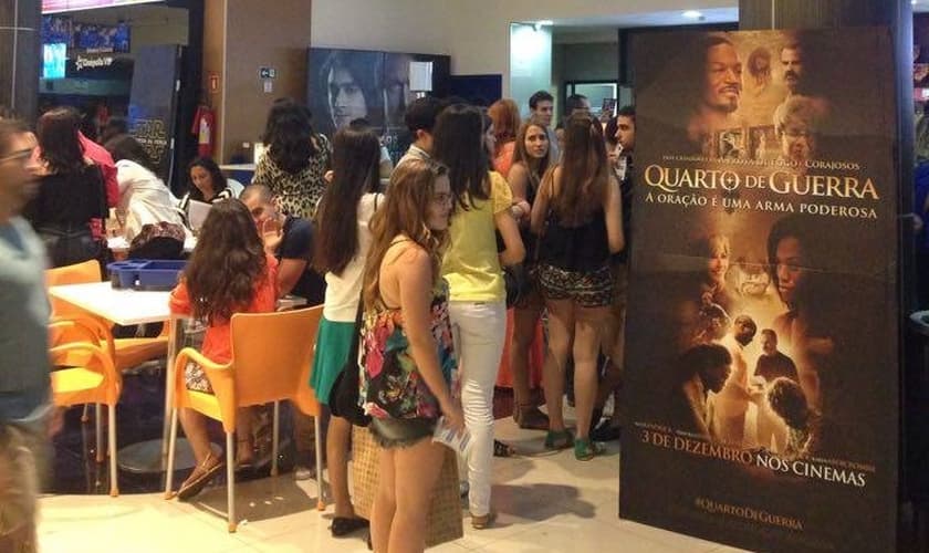 Com duas salas reservadas. a Premiere do filme "Quarto de Guerra" em Fortaleza contou com a presença de 440 pessoas, de diversas igrejas da cidade. (Foto: Guiame)