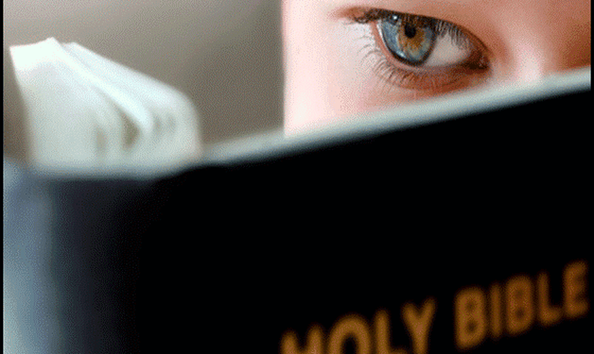 Como podemos ajudar os jovens a se envolverem mais com a Bíblia? (Foto: Reprodução/ Quotesgram)