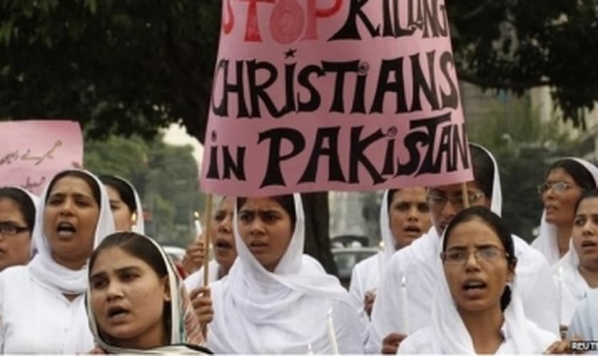 Cristãs Paquistanesas Protestam. Imagem: Reuters.