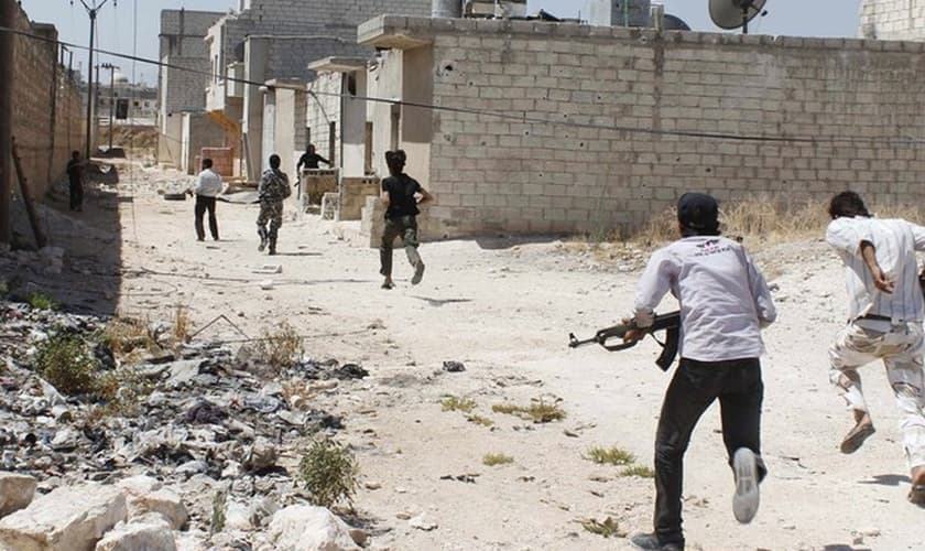 No início de abril, cerca de 21 cristãos foram assassinados por militantes do Estado Islâmico na Síria. (Foto: AFP).