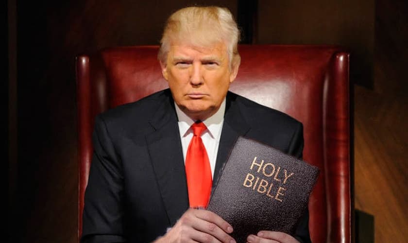Donald Trump, único pré-candidato republicano à Casa Branca, lançou uma nova tradução da Bíblia. (Foto: Reprodução/Twitter)