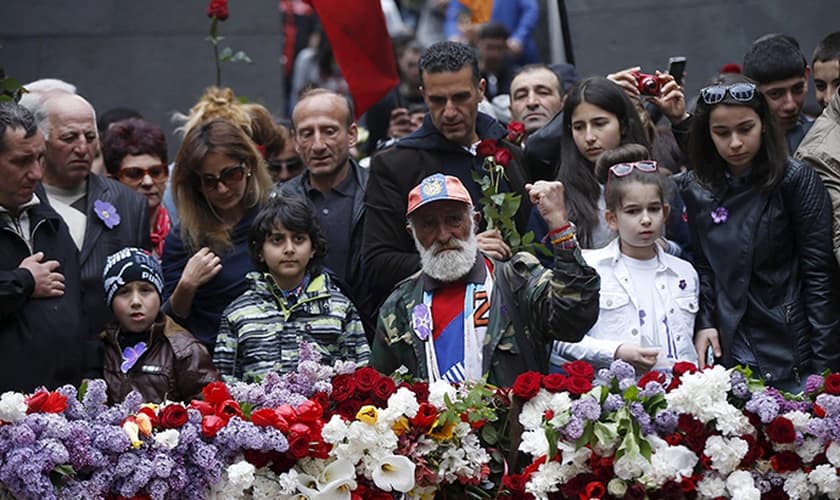 Armênios relembram massacre de 1,5 milhão durante a 1ª Guerra Mundial. (Foto: Reuters)