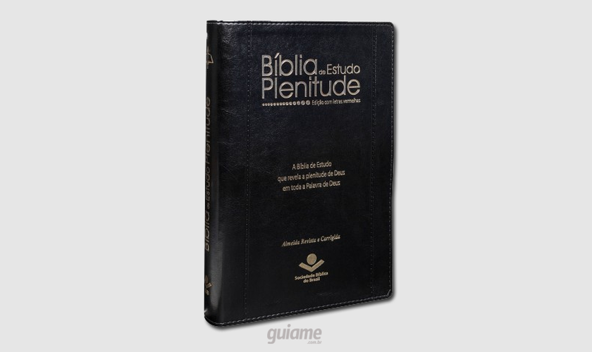 Esta edição das Escrituras foi desenvolvida por mais de 60 conceituados especialistas da área bíblica. (Foto: Divulgação).
