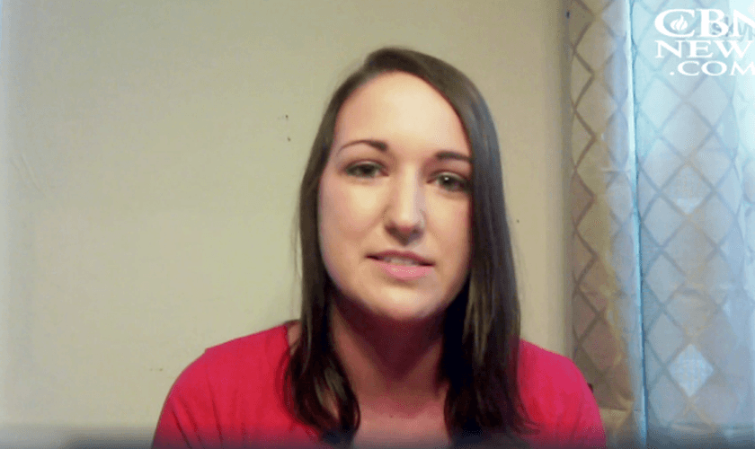 Stephanie Jones conta como sua fé a ajudou a vencer um tumor cerebral. (Foto: Reprodução/CBN News)
