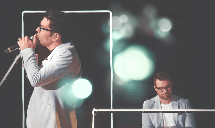 O show foi gravado ao vivo no Teatro Ruy Barbosa da Universidade Mackenzie, em São Paulo. (Foto: Divulgação).