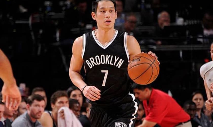 O armador Jeremy Lin, de 28 anos, atua no time de basquete Brooklyn Nets. (Foto: Reprodução/Facebook)
