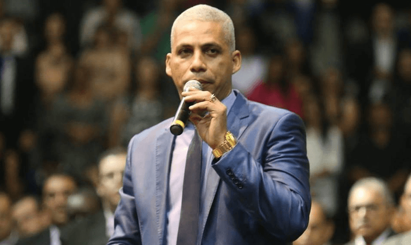 O pastor Júnior Trovão abusava do uso das drogas antes de se converter. (Foto: Reprodução).