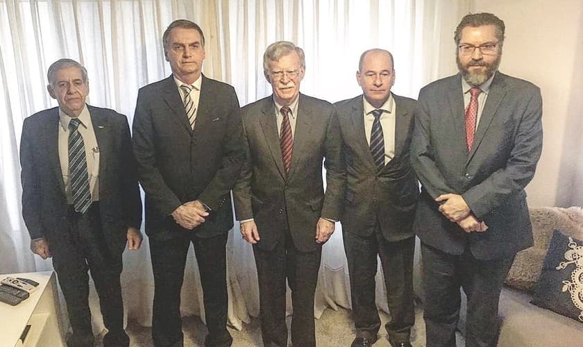 O assessor de Segurança Nacional dos EUA, John Bolton, se reuniu com Jair Bolsonaro. (Foto: Reprodução/Twitter).