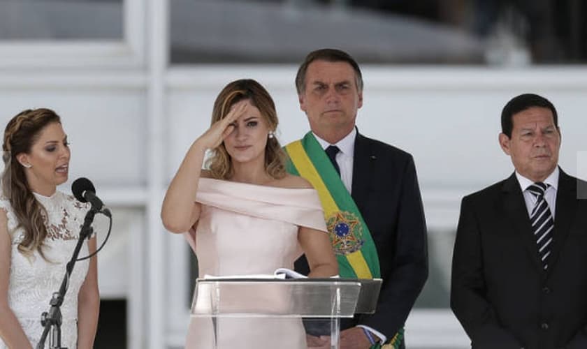 Primeira-dama Michelle Bolsonaro discursa no parlatório como parte da programação da posse presidencial. (Foto: Marcelo Camargo/Agência Brasil)