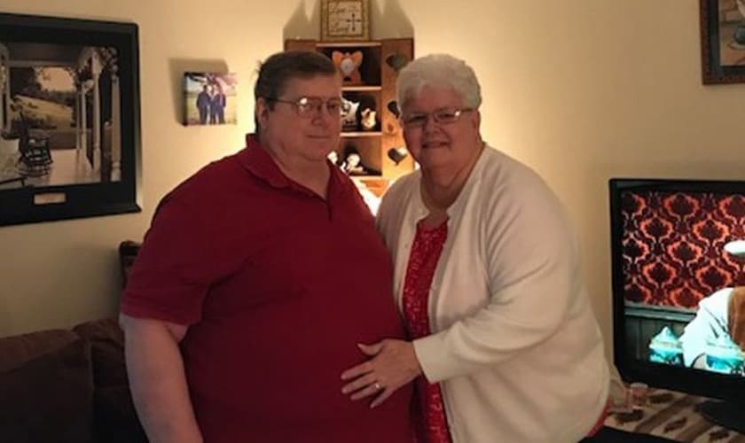 O Pr. Paul Beasley e sua esposa Karen. (Foto: Reprodução/AG News)