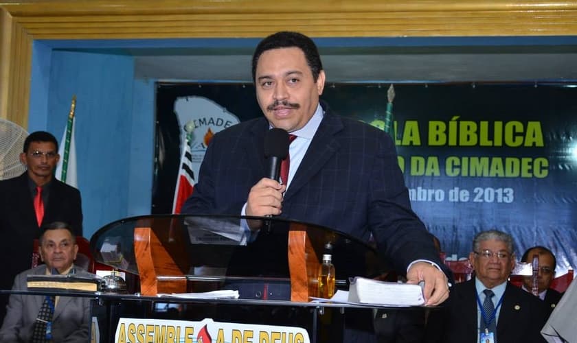 Pastor Neto Nunes faleceu devido ao novo coronavírus. (Foto: Reprodução/Facebook)