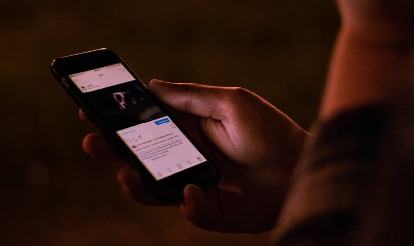 11% dos meninos assistem pornografia todos os dias. (Foto: Unsplash)