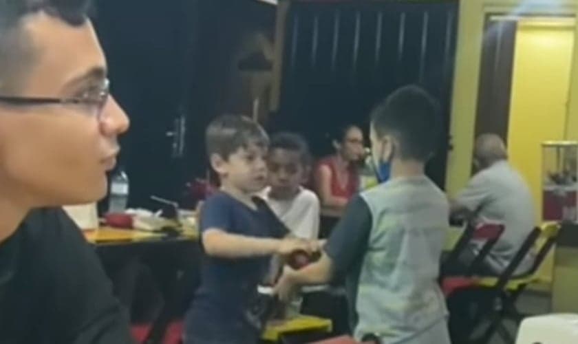 A doação de Heitor, de 7 anos, foi resposta de oração de Gabriel. (Foto: Instagram/Jonathan Pereira).