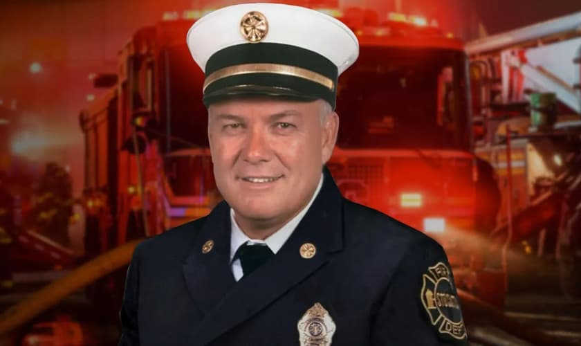 Ron Hittle, ex-chefe dos bombeiros de Stockton. (Foto: Reprodução/First Liberty Institute)
