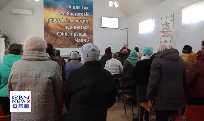 A Igreja Antonivka cresceu em meio a guerra. (Foto: Reprodução/CBN News).