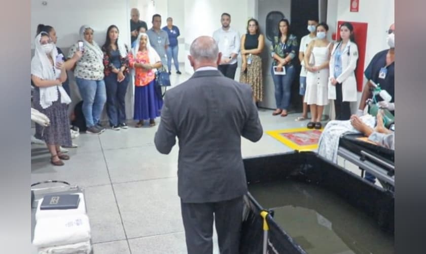 O idoso de 79 anos pediu para ser batizado antes de falecer. (Foto: Divulgação/Santa Casa).