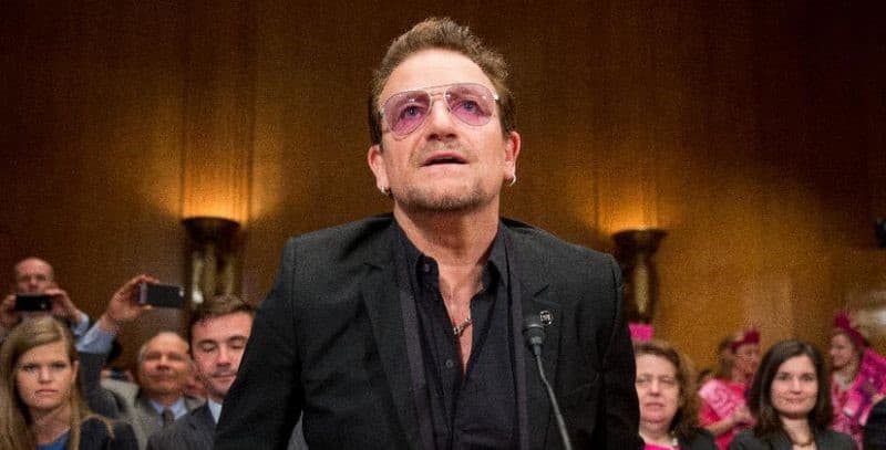 Bono Vox participou de audiência no Congresso Nacional dos EUA, nesta terça-feira. (Foto: AP)