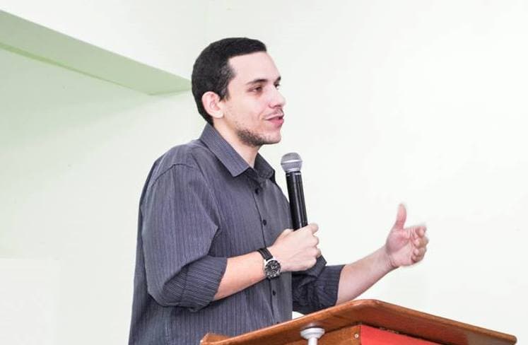 O pastor David Riker é líder do Ministério SER e vice-presidente do Exodus Brasil. (Foto: Reprodução/Facebook).