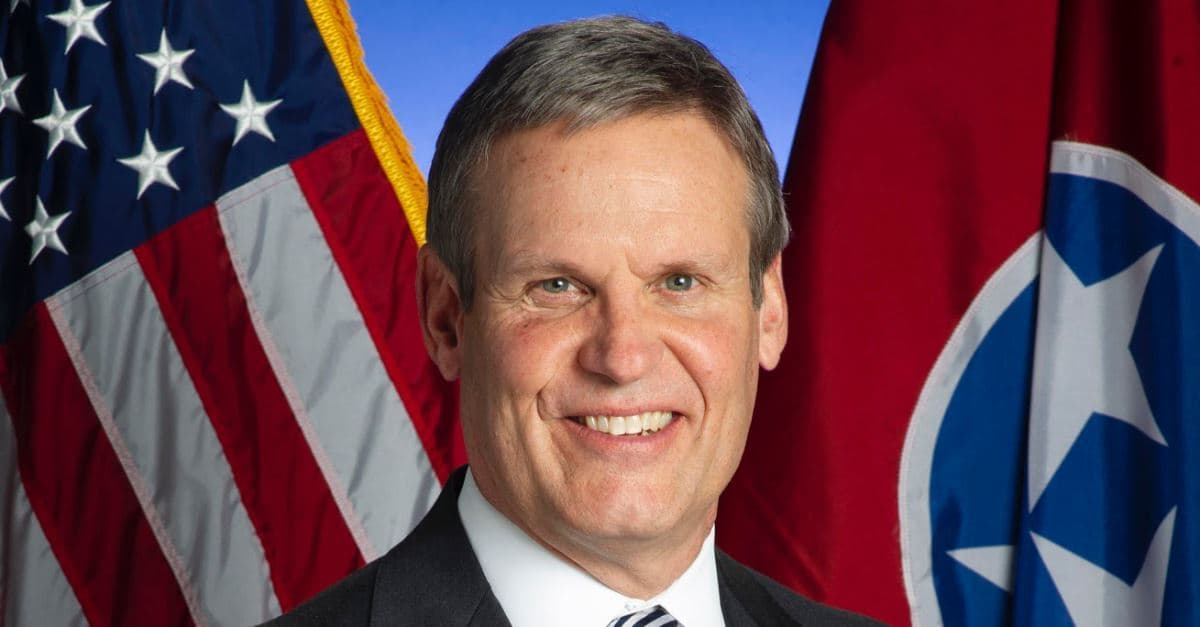 Governador Bill Lee declara Dia de Oração no estado do Tennessee. (Foto: Reprodução/Christian Headlines)