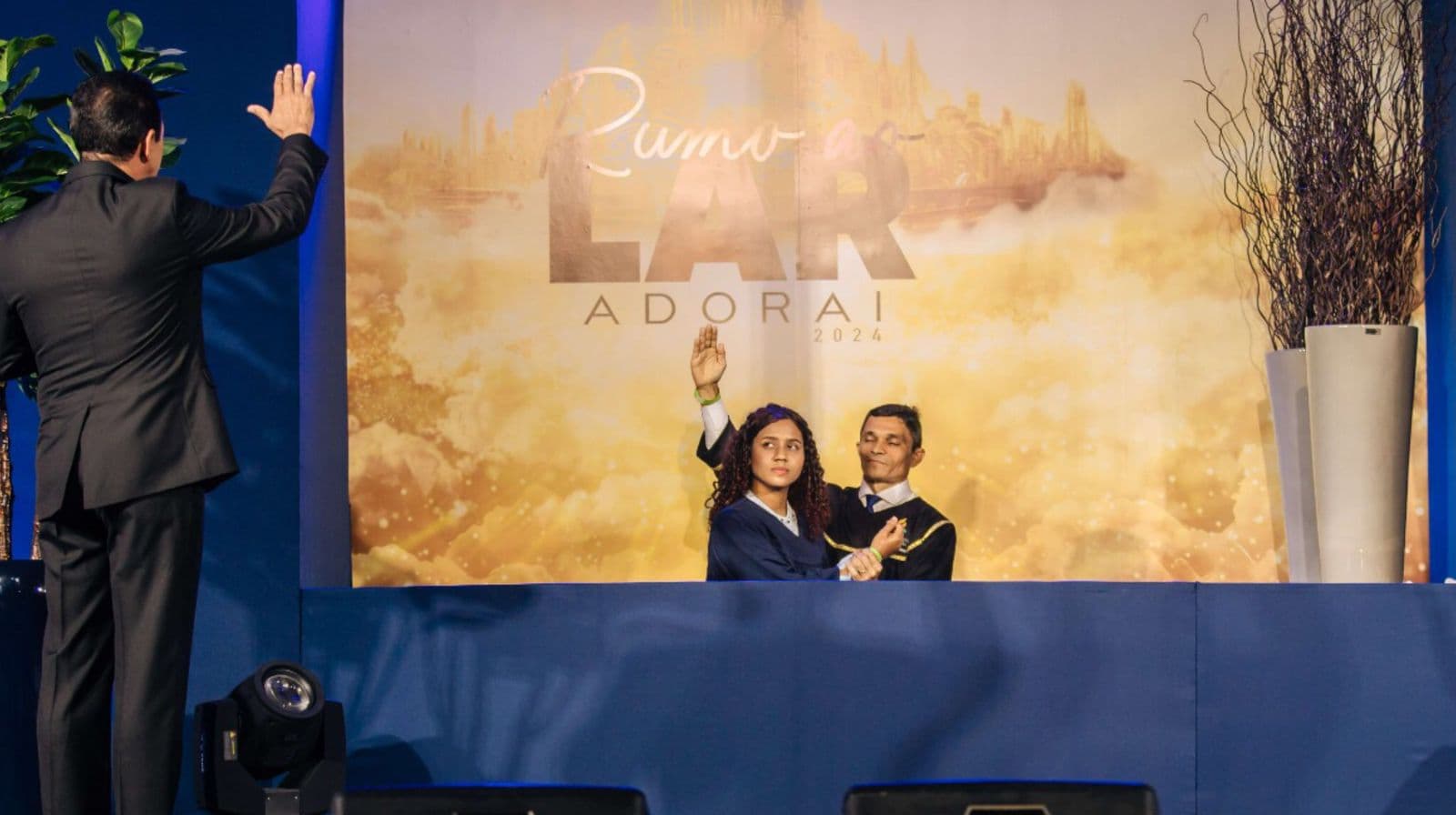 Batismo no Maranhão. (Foto: Reprodução/Notícias Adventistas/Nucom - Adorai 2024)