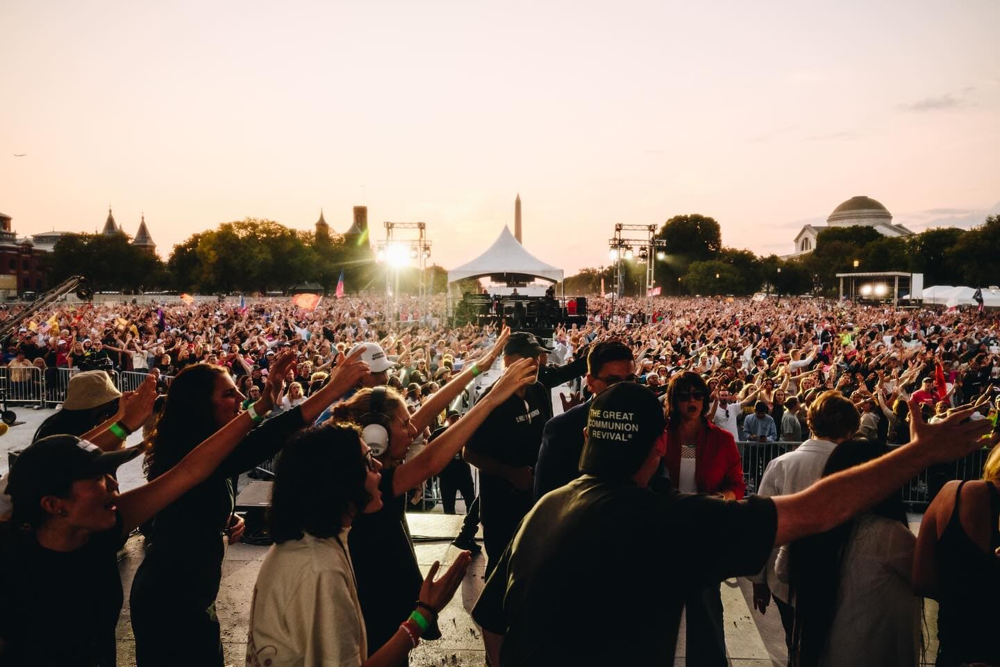 A Million Women estimula mulheres e homens a mudarem os rumos do país com oração e jejum. (Foto: Divulgação)