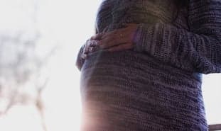 Após várias tentativas, mulher dá à luz a quadrigêmeos. (Foto: Ilustrativa/Unsplash/freestocks)