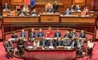 Giorgia Meloni participa de sessão no Senado italiano na terça-feira, 15 de outubro. (Foto: Instagram/Senato Italiano)