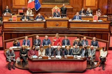 Giorgia Meloni participa de sessão no Senado italiano na terça-feira, 15 de outubro. (Foto: Instagram/Senato Italiano)