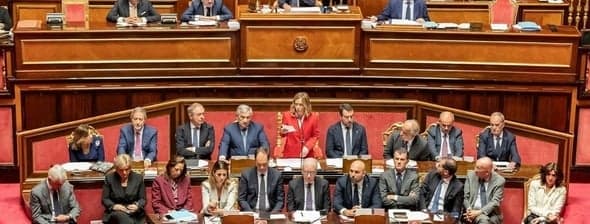 Giorgia Meloni participa de sessão no Senado italiano na terça-feira, 15 de outubro. (Foto: Instagram/Senato Italiano)