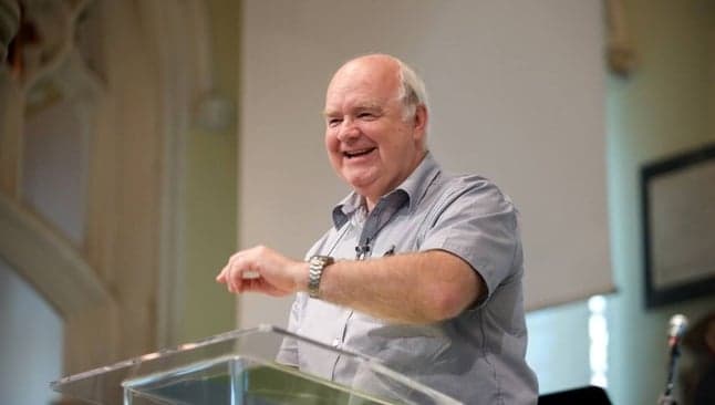 John Lennox. (Foto: Reprodução/Facebook/Prof John Lennox)