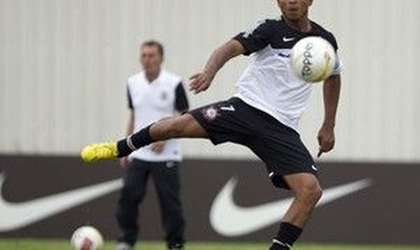 Ex-Corinthians, Jorge Henrique é anunciado por novo clube